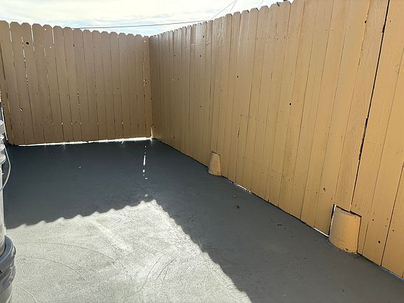4th image of 1820 E 4th St #D