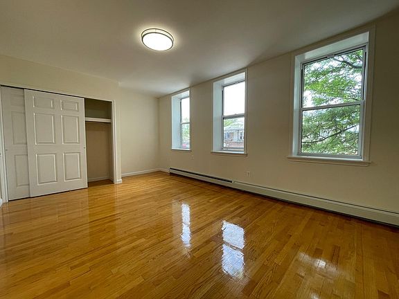 4th image of 7514 20th Ave Floor 2