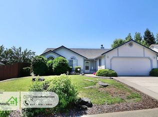 656 Springer Dr, Redding, CA 96003