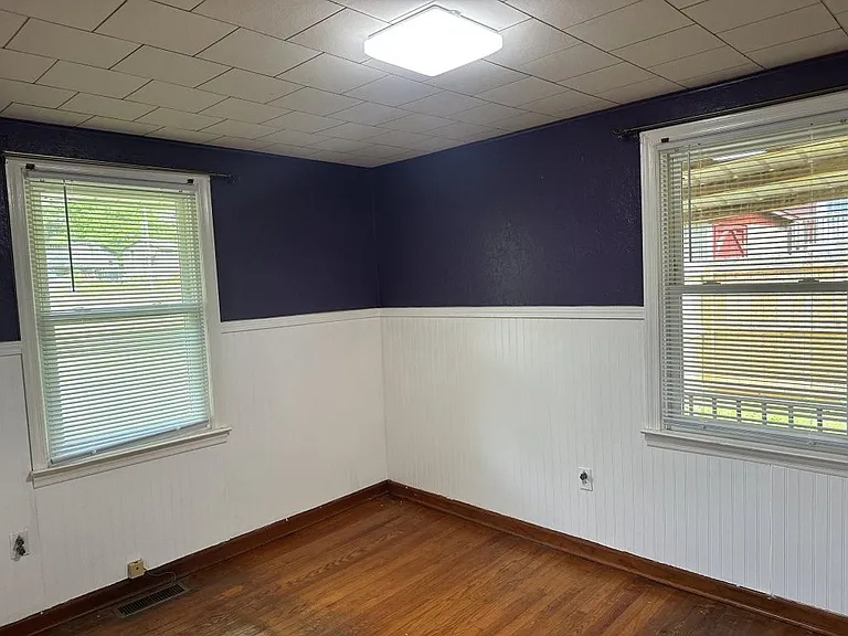 1035 Upper Brush Creek Rd — Photo 4
