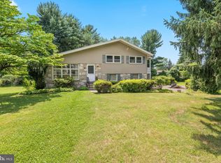 106 Pearl Dr, Southampton, PA 18966