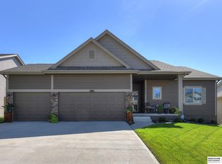 18805 Briar St, Omaha, NE 68136