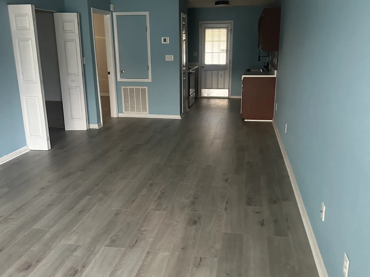 2 bed, 875 sqft, $1,100 — Photo 1