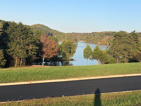 3rd image of 520 Cormorant Dr Lot 855