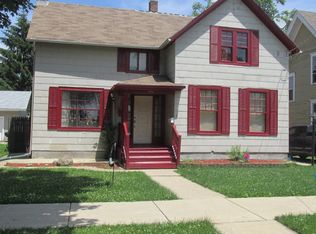 506 E Downer Pl, Aurora, IL 60505