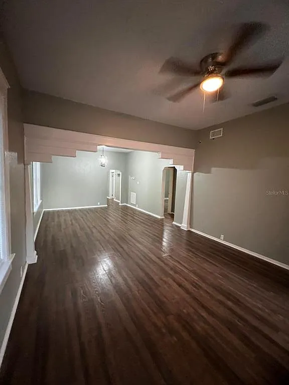 3 bed, 1.0 bath, 1300 sqft, $2,195 — Photo 4