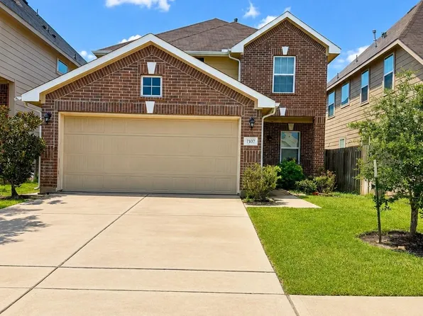 7107 Ironwood Forest Dr, Houston, TX 77083