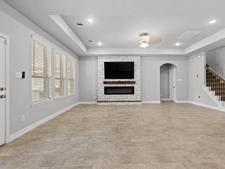 216 Elianne Lace Ct — Photo 18