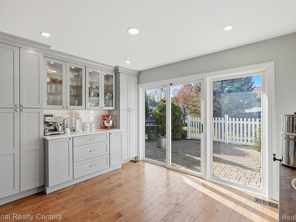 44537 Stone Rd, photo 15