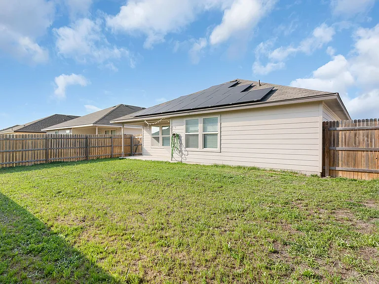 6008 Amelia Earhart Blvd — Photo 23