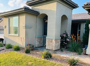 1327 Clasico Dr #2, Tehachapi, CA 93561