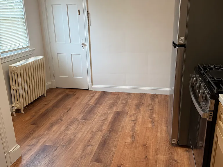 8108 Greenwood Ave — Photo 11