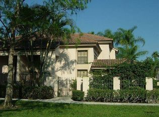 374 Prestwick Cir APT 2, West Palm Beach, FL 33418