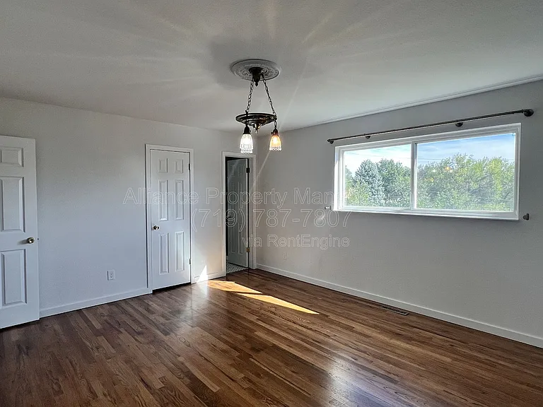 514 Catalina Dr — Photo 24