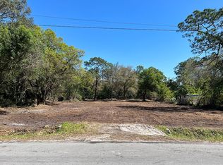 2734 N 2nd St, North Fort Myers, FL 33917