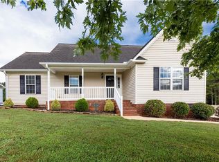 2995 Clear Ridge Dr, Trinity, NC 27370