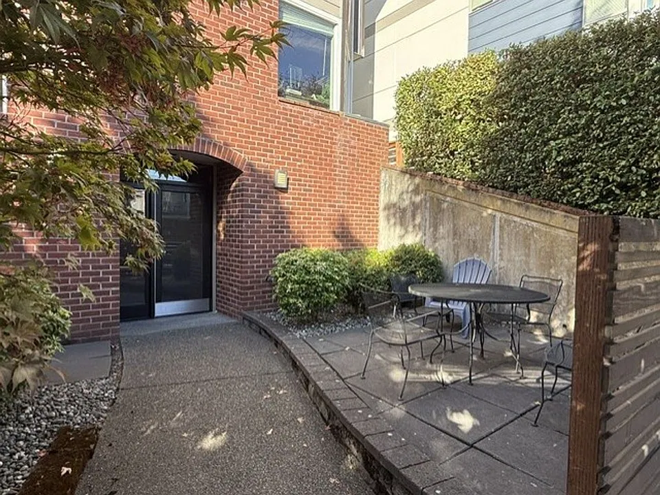 4223 Evanston Apartments