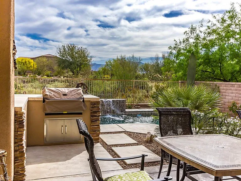 4402 W Cloud Ranch Pl — Photo 16