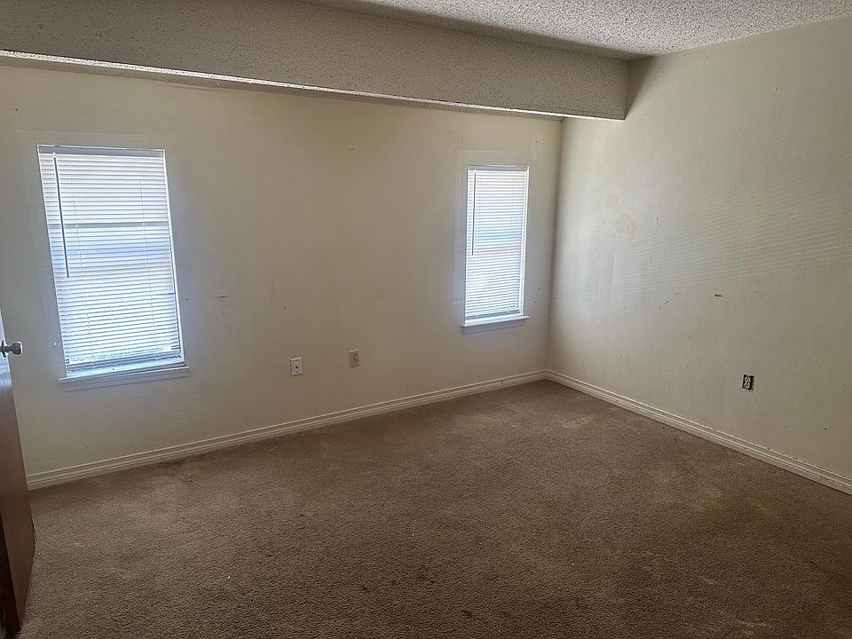 2nd image of 3021 North Blvd APT 8