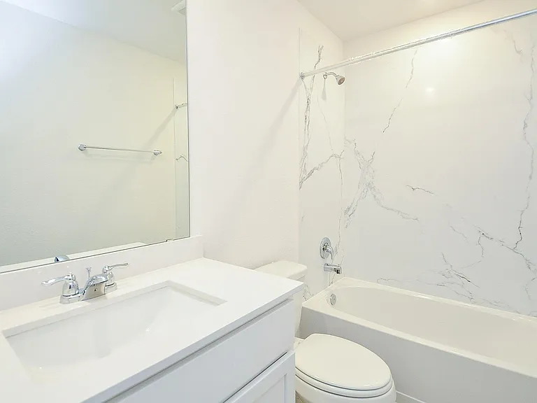 8047 Marchese Dr — Photo 14
