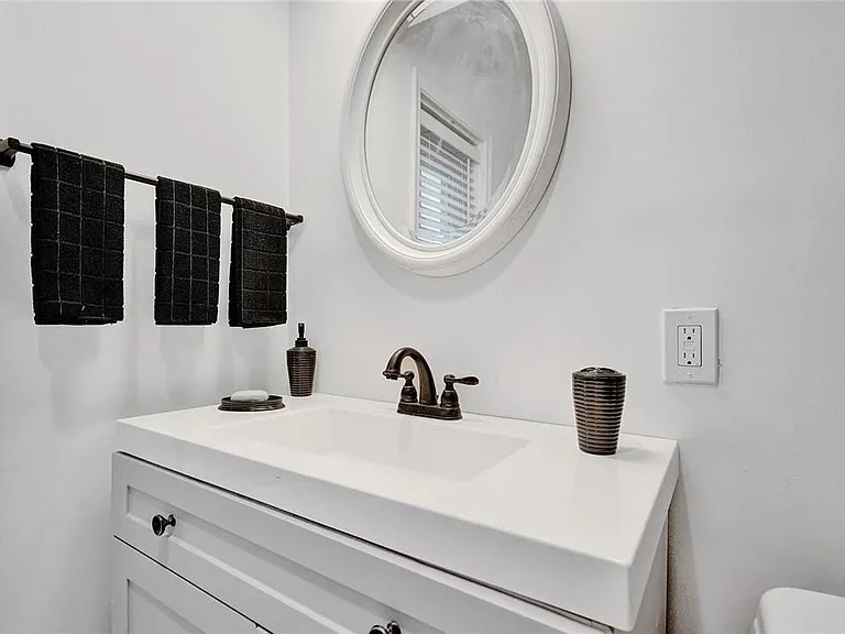 5101 NE 27th Ave — Photo 15