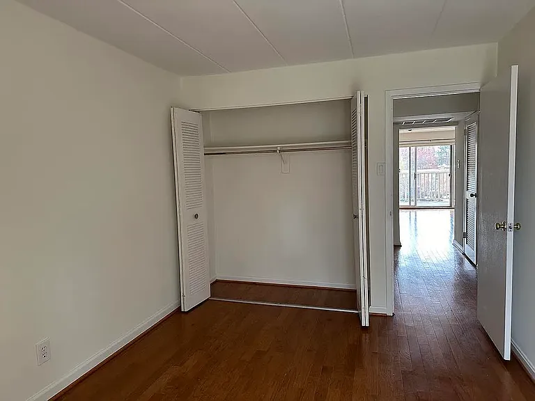 2648 Redcoat Dr #1C — Photo 6