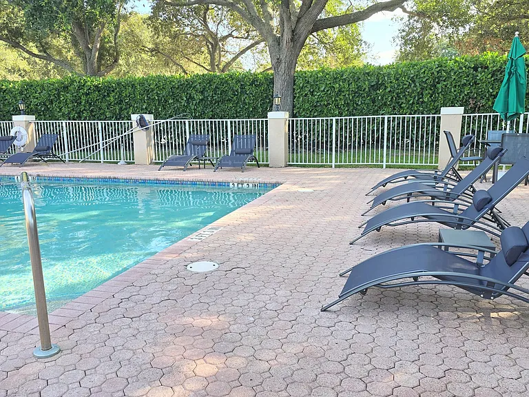6241 NW 74th Ct — Photo 22