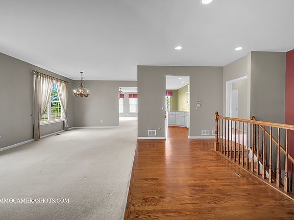 4th image of 16302 Windsor Lake Ct