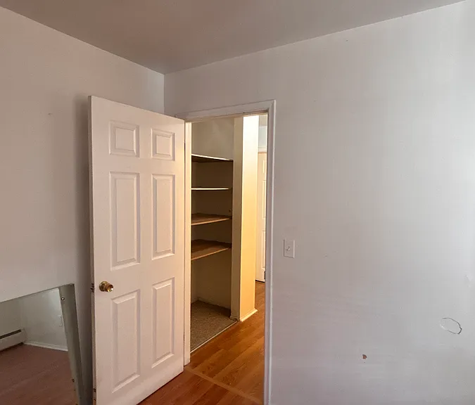 910 Packard St — Photo 19