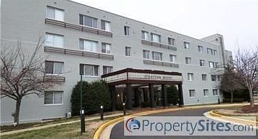 5th image of 3601 5th St S APT 406