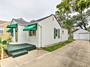 8237 Lenore Ave, Dearborn Heights, MI