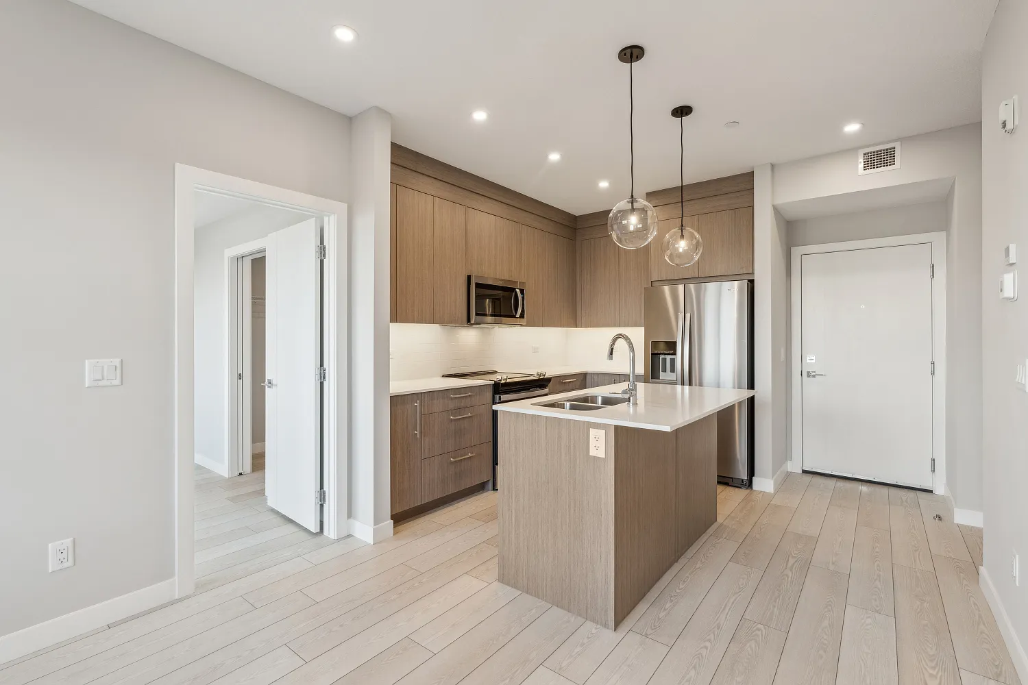 4105, 6 Merganser Drive W (L949) — Photo 4