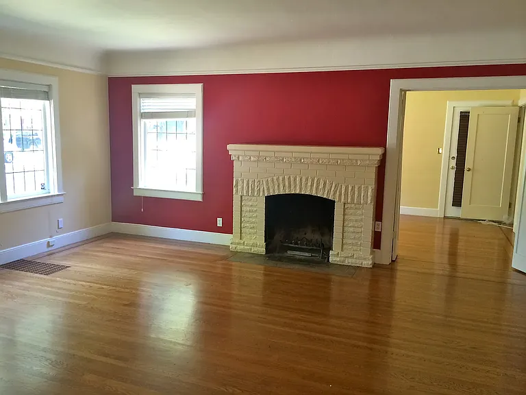3300 Cutter Way — Photo 3