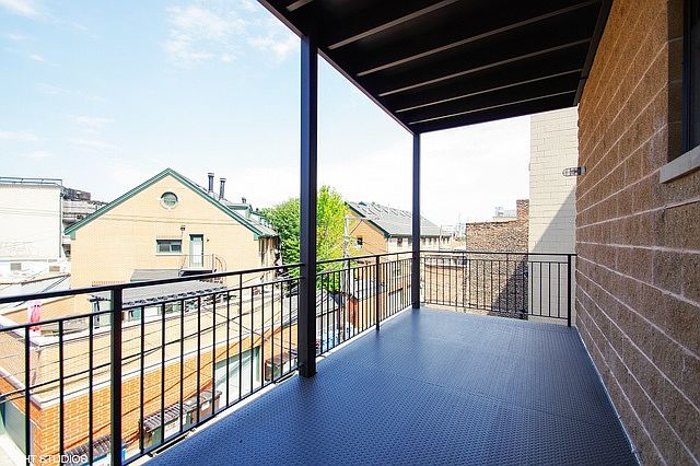 1st image of 1551 N Milwaukee Ave #3