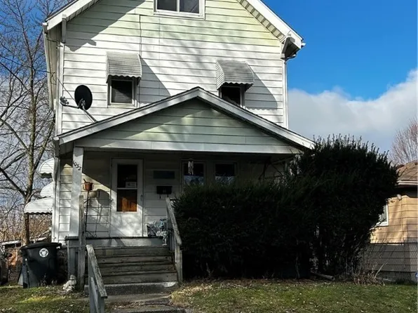 1032 Neptune Ave, Akron, OH 44301