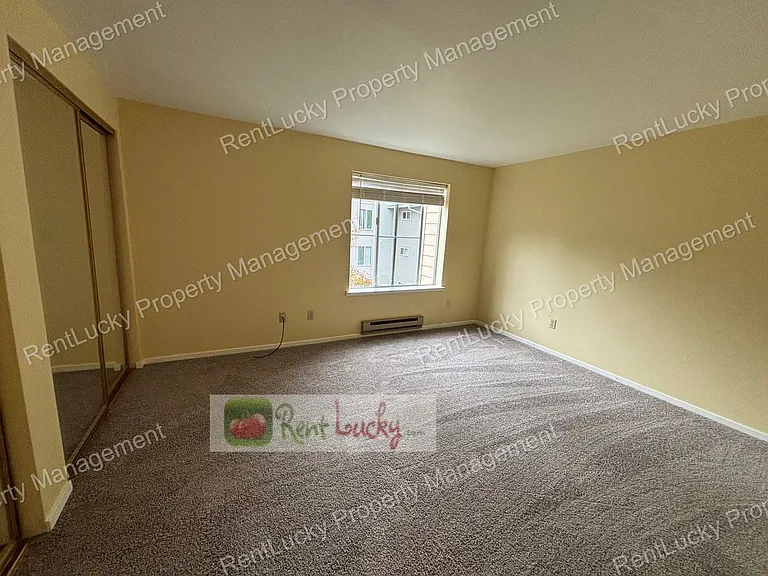 424 102nd Ave SE #202 — Photo 13