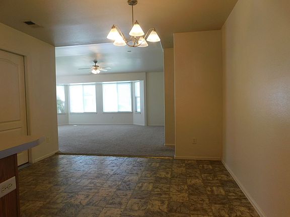 5th image of 2986 1/2 Redbud Ct