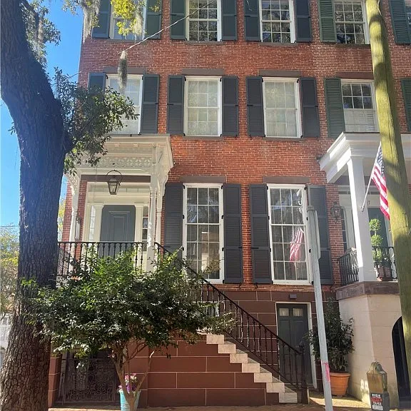 31 E Jones St #3 — Photo 1