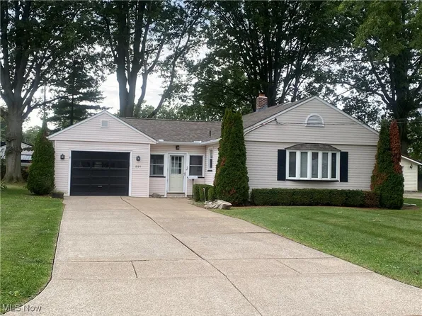 809 Norman Ave, Ashtabula, OH 44004