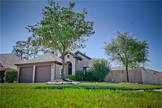 1st image of 18911 Shoreland Ct
