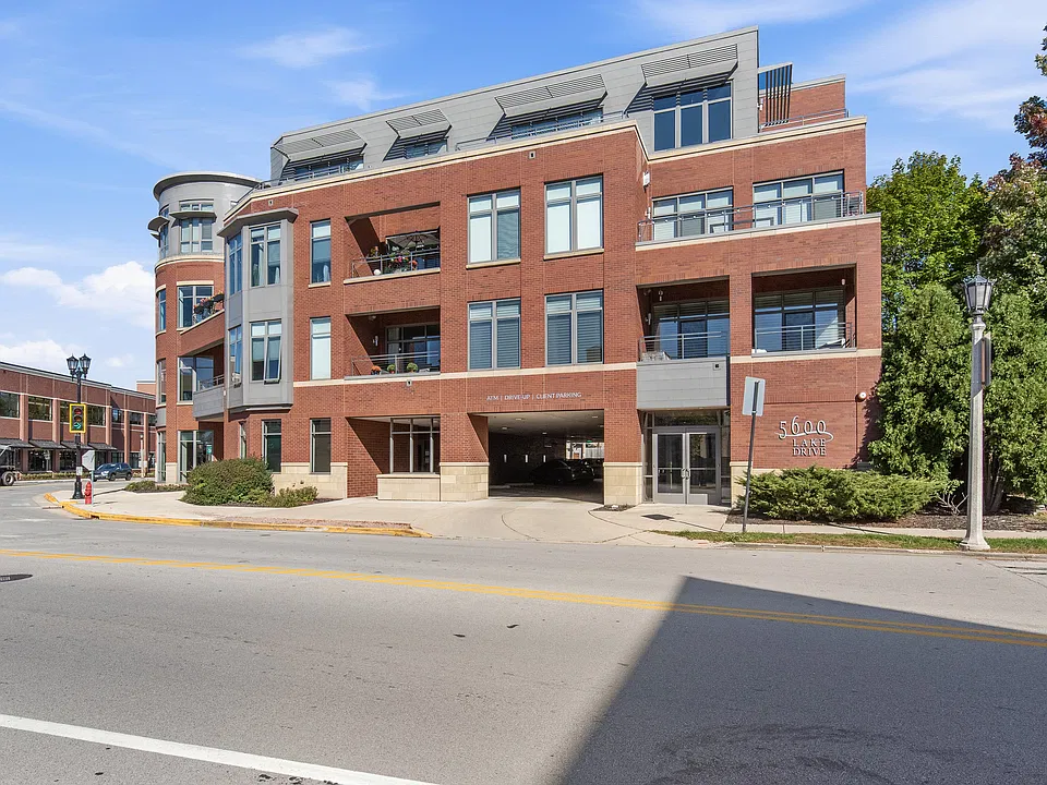 Highly Desirable WFB Location!