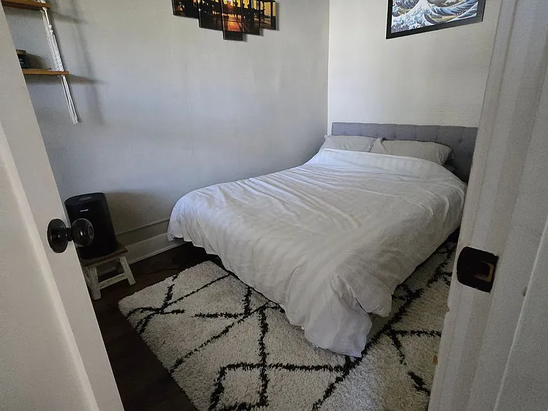 1810 N Paulina St — Photo 12