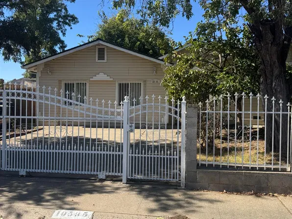 10585 Lambrusca Dr, Rancho Cordova, CA 95670