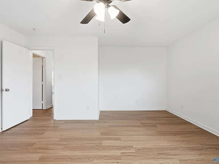 15328 Mill Valley Dr — Photo 12