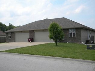 140 Maplewood St, Rogersville, MO 65742