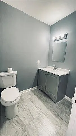 2236 Litchwood Ln — Photo 16