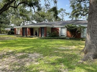 1102 Taylor St, Sulphur, LA 70663