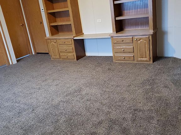 3rd image of 138 Scarlet Oak Ln