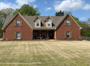 1191 Greers Landing Dr, Hernando, MS 38632