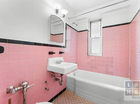 477 Fdr Drive image 18 of 29